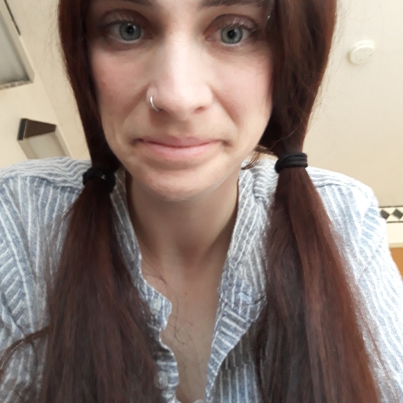 Meet your Posher, Rebecca - Picture 3 of 5